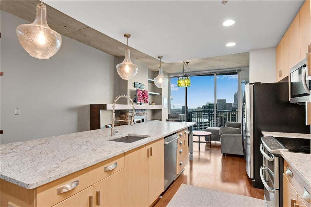 860 Peachtree Street NE 2504