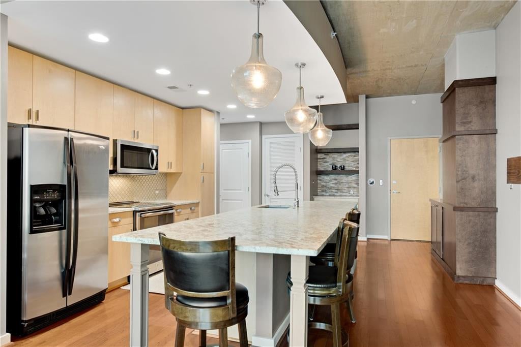860 Peachtree Street NE 2504