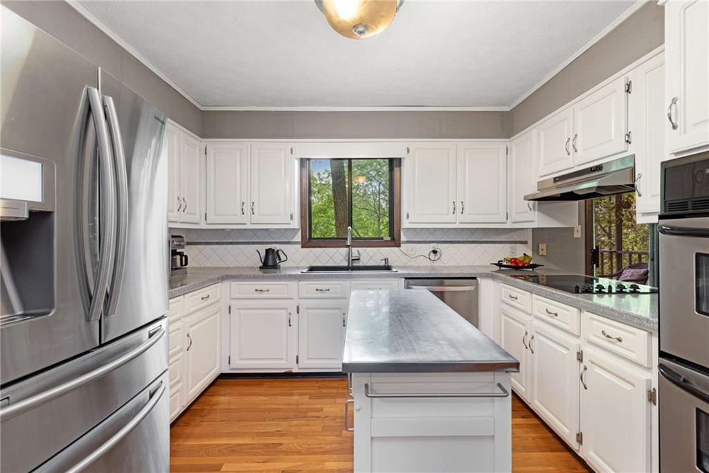 9295 Martin Road, Roswell, Georgia image 11
