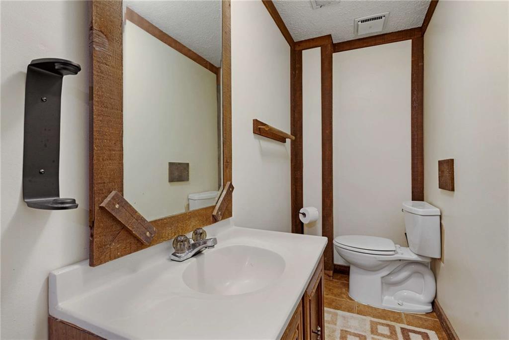 9295 Martin Road, Roswell, Georgia image 32
