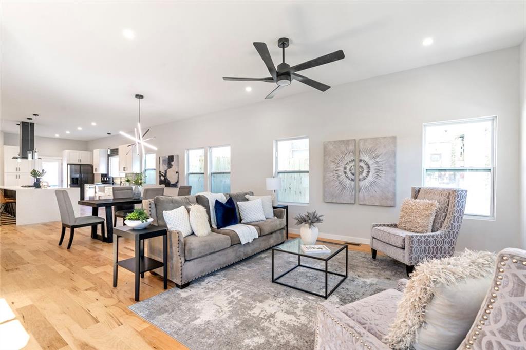 959 Woodbourne Drive SW