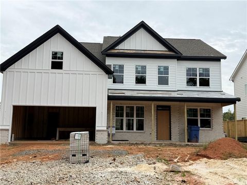 Homes For Sale - 8229 Brown Circle<br/> Marietta, GA 30066