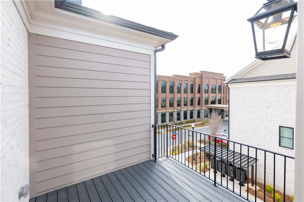 Towns on Thompson - Residential