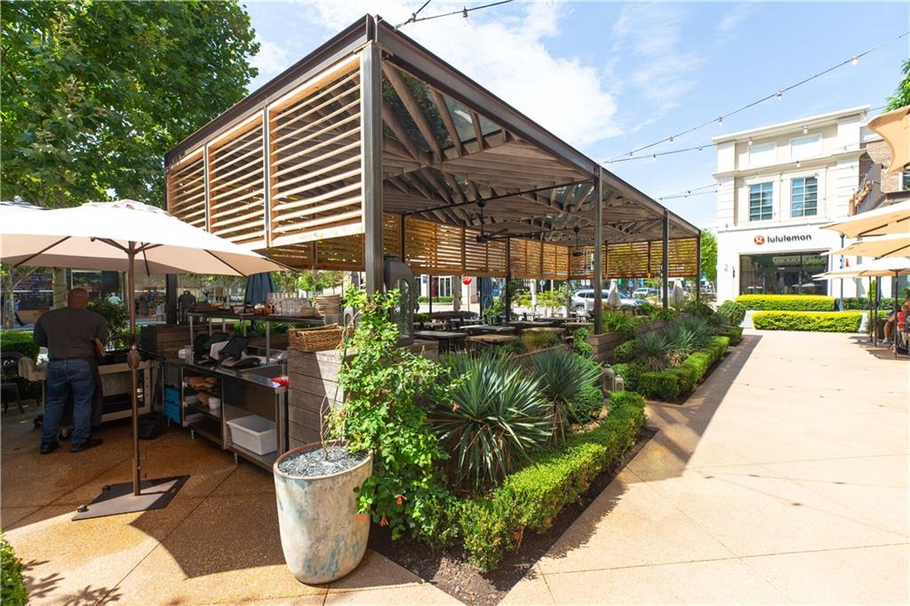 Towns on Thompson - Residential