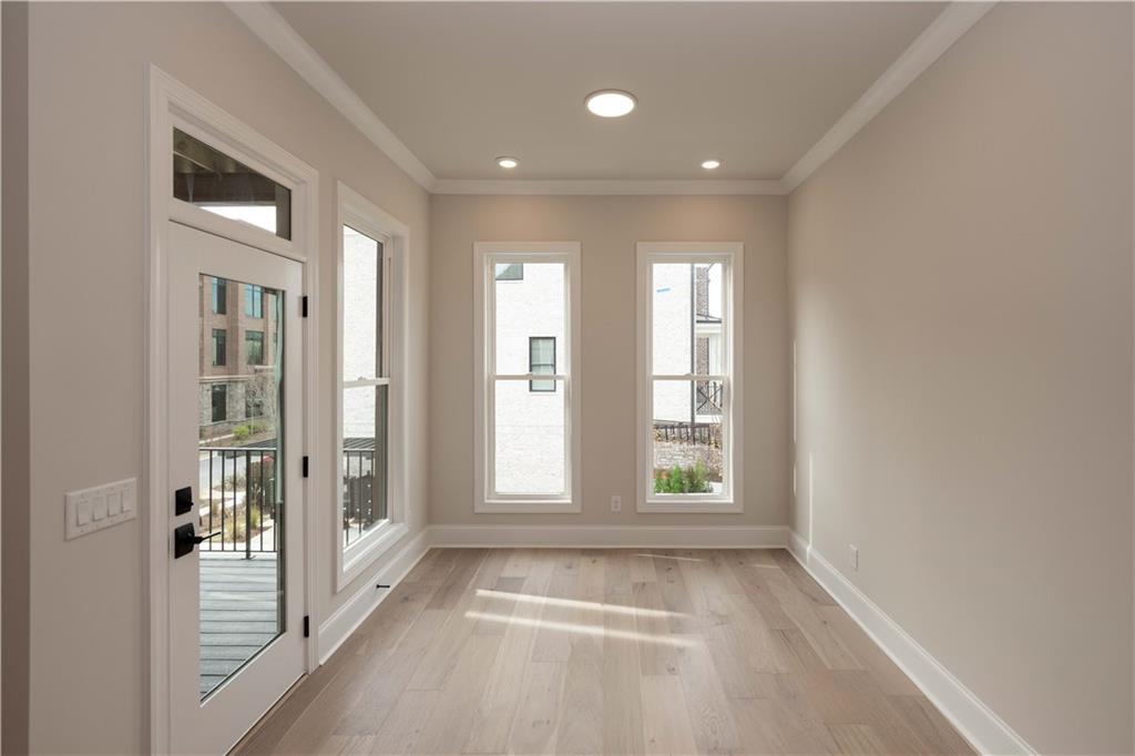 Towns on Thompson - Residential