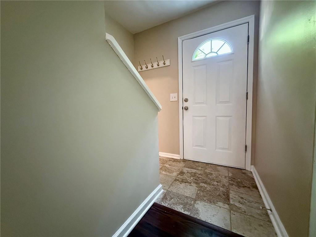 Oak Harbor Townhomes - Residential Lease
