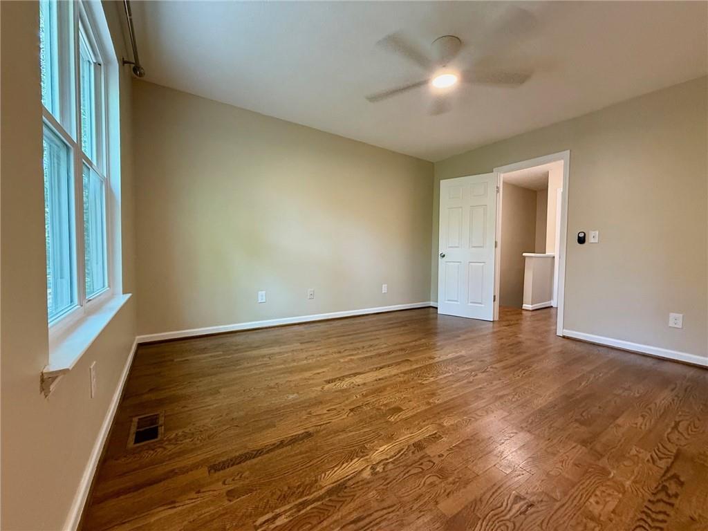 Oak Harbor Townhomes - Residential Lease
