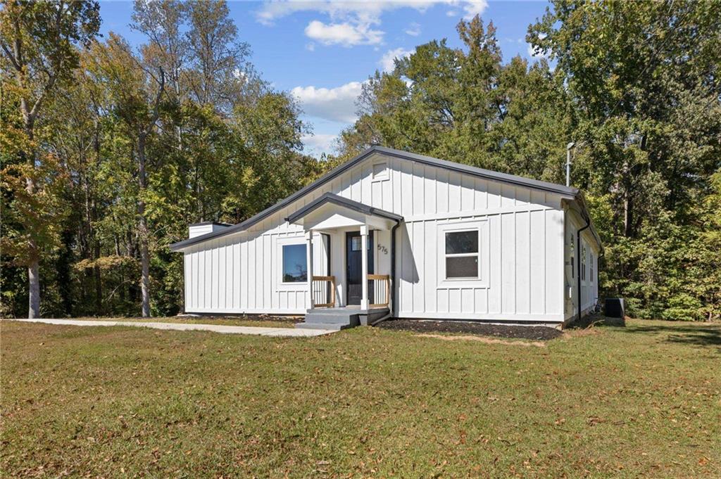 575 Laurelwood Drive