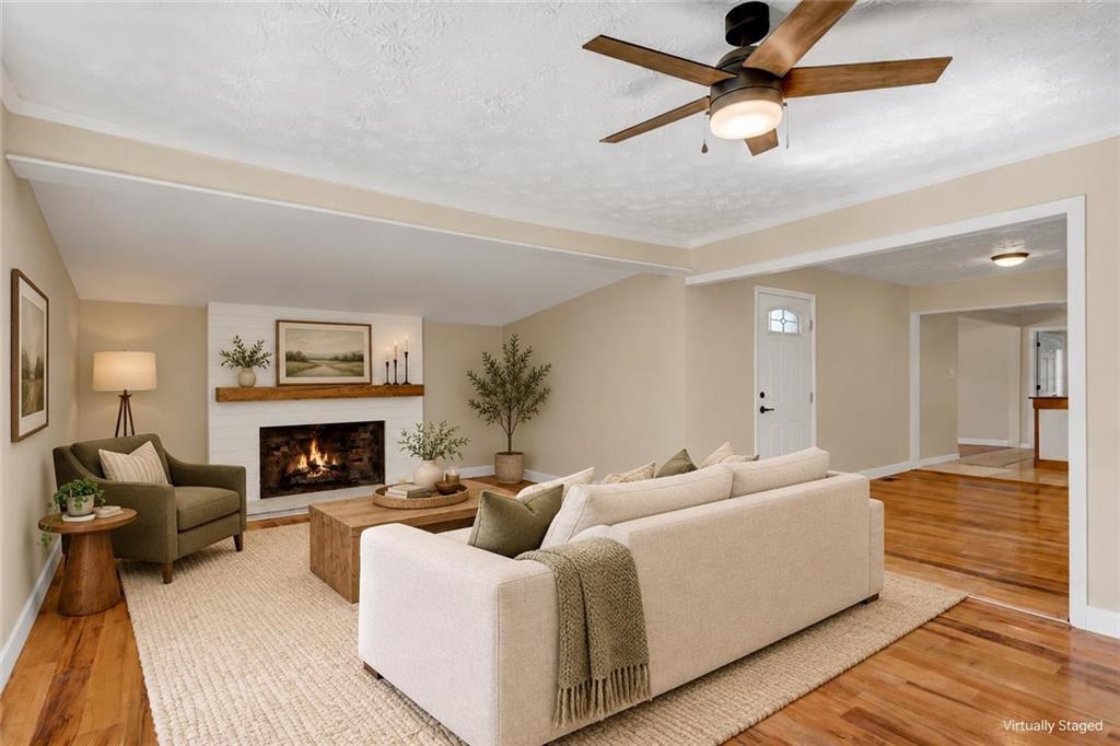 575 Laurelwood Drive