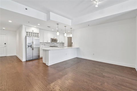 Condo For Sale - 270 17th Street #2010<br/> Fulton County, Atlanta, GA 30363