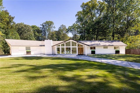 Photo of 5865 Long Island Drive NW, Sandy Springs, GA 30328 (MLS # 7853760)