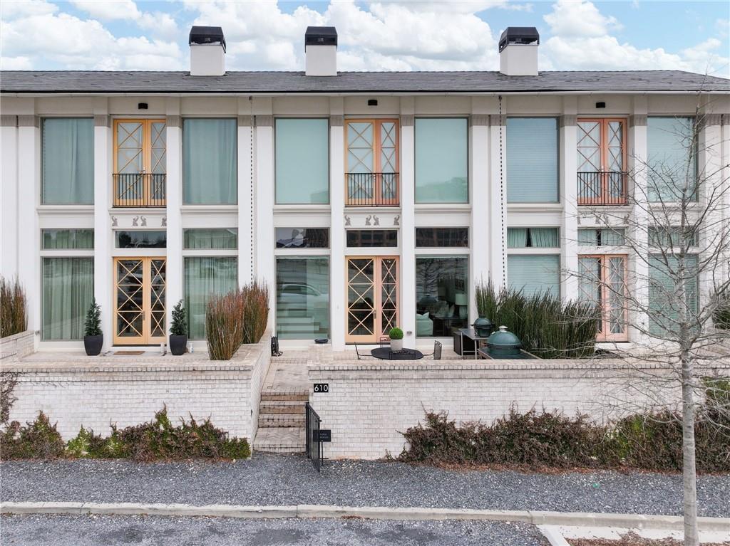 610 Heatherden Avenue