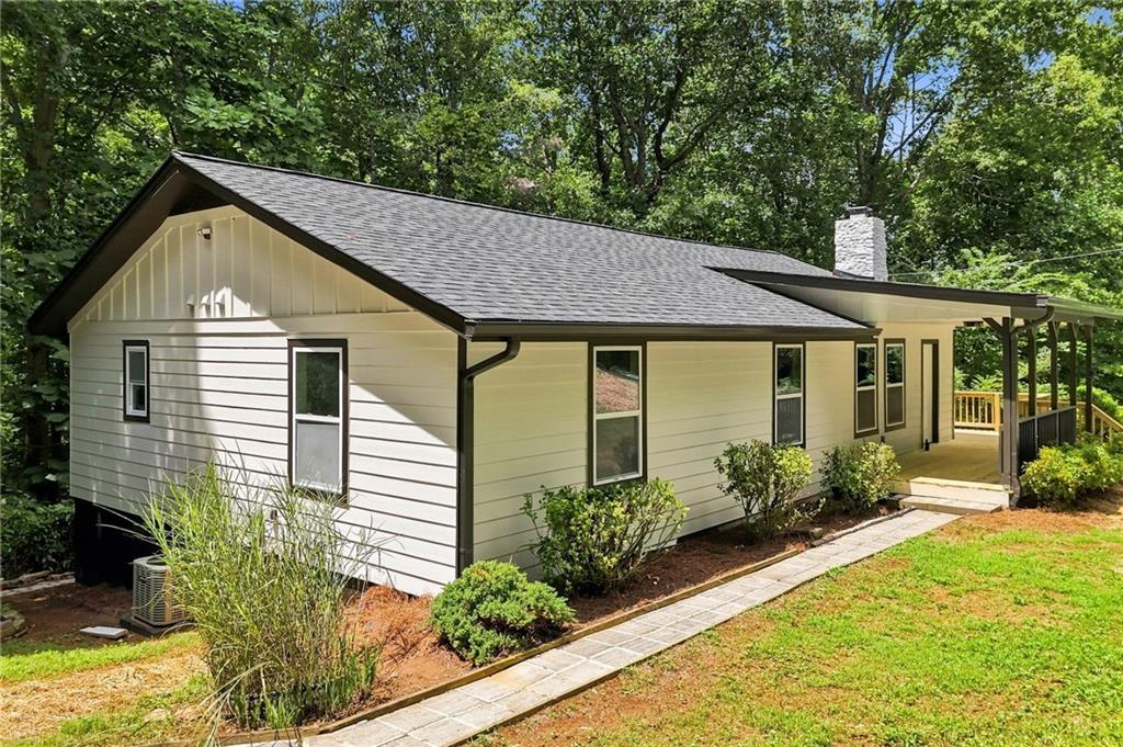 283 Ash Circle