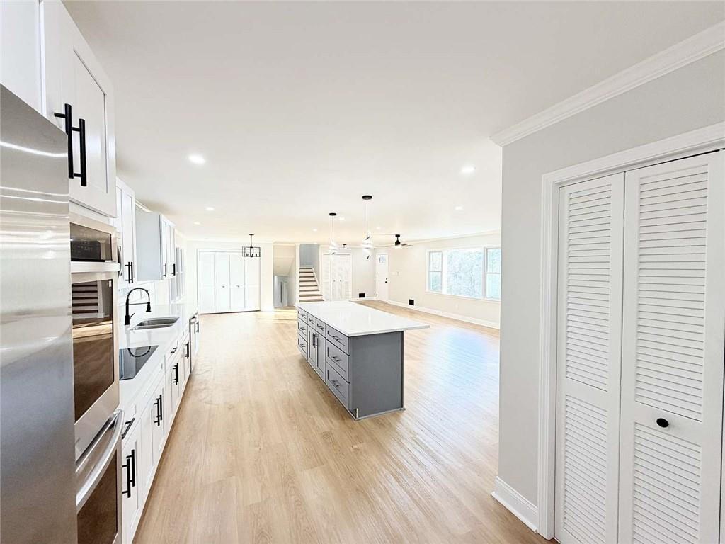 2608 Hawthorne Place NE