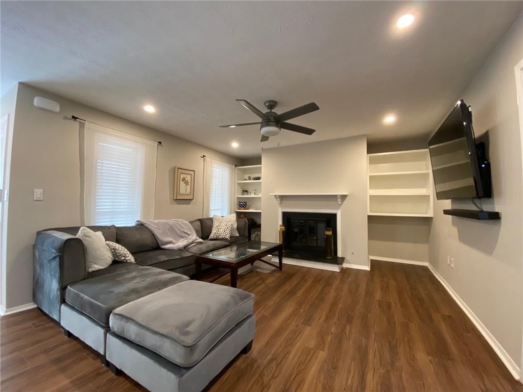 704 Dunbar Drive