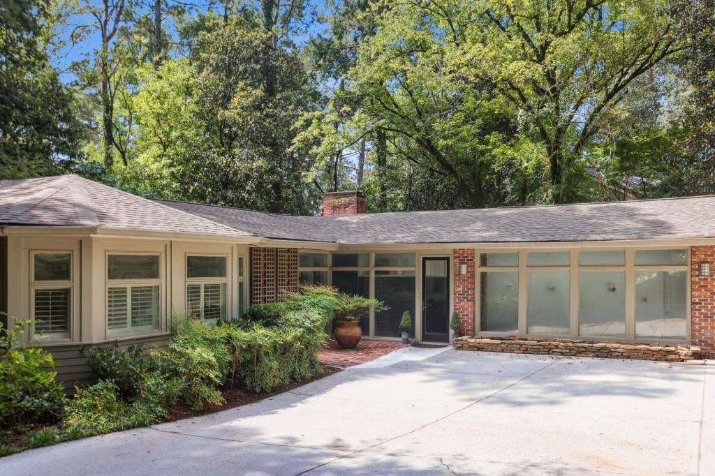 572 Hillside Drive