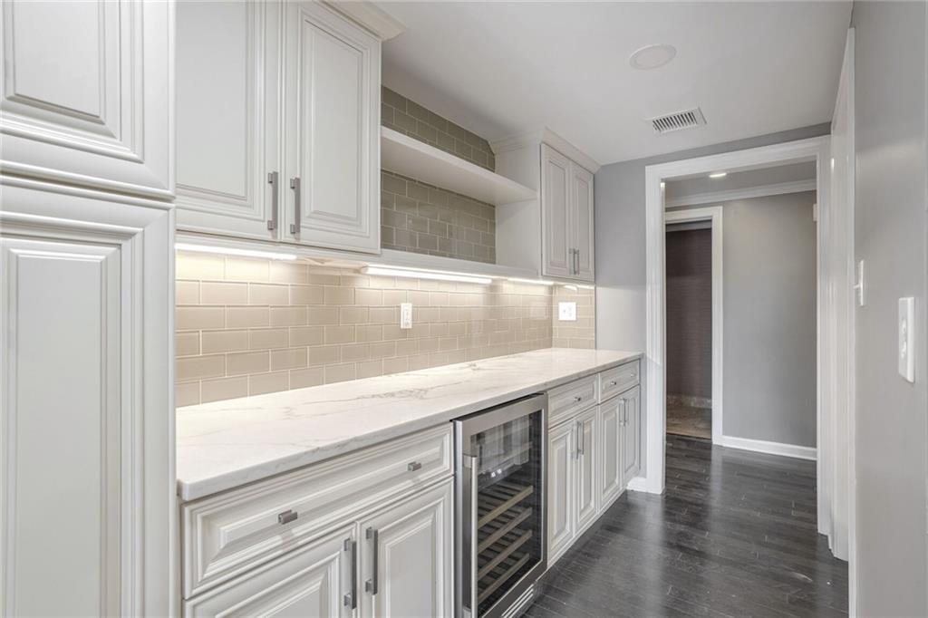 2769 Peachtree Road #10, Atlanta, Georgia image 4