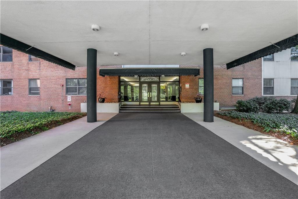 2965 Pharr Court South NW 809