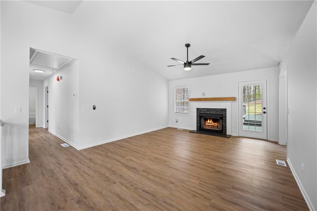 75 Greatwood Drive, White, Georgia image 9