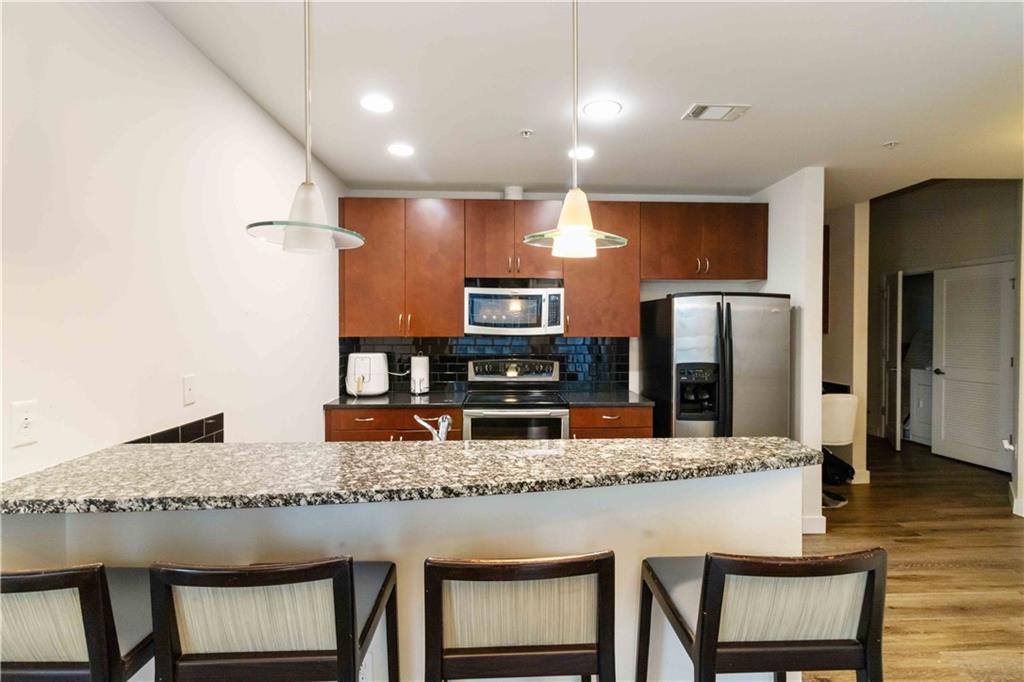400 W Peachtree Street NW 806