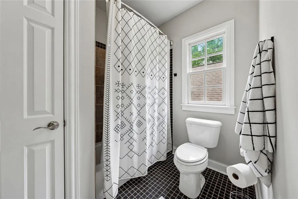 Alpharetta, Georgia 30004, United States, 6 Bedrooms Bedrooms, ,6 BathroomsBathrooms,Residential,Active,133299