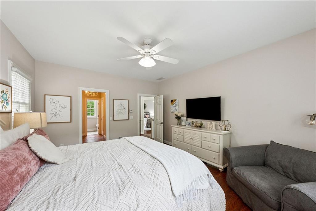 HICKORY HILL ESTATES - Residential