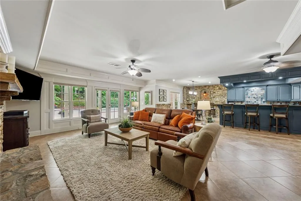 Alpharetta, Georgia 30004, United States, 6 Bedrooms Bedrooms, ,6 BathroomsBathrooms,Residential,Active,133299