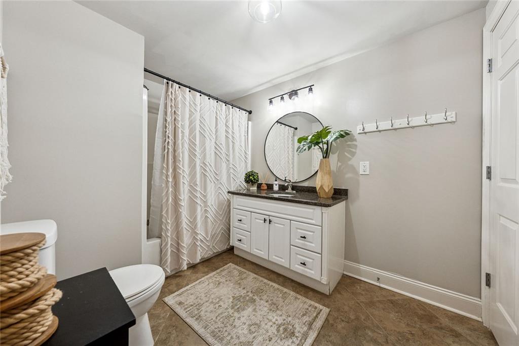 HICKORY HILL ESTATES - Residential