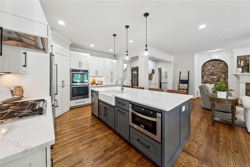 HICKORY HILL ESTATES - Residential