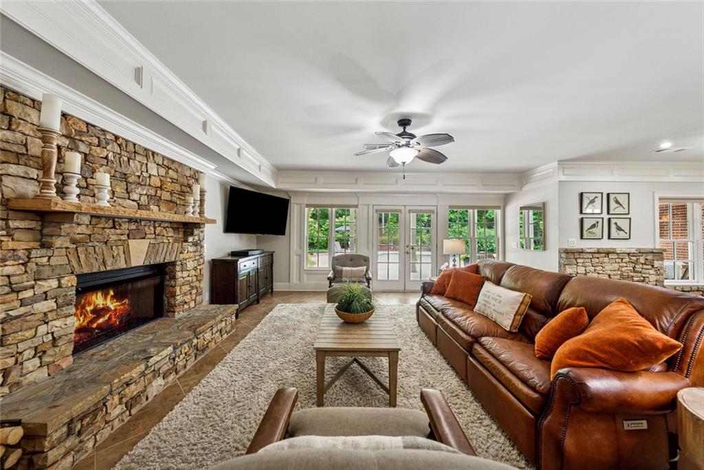 HICKORY HILL ESTATES - Residential
