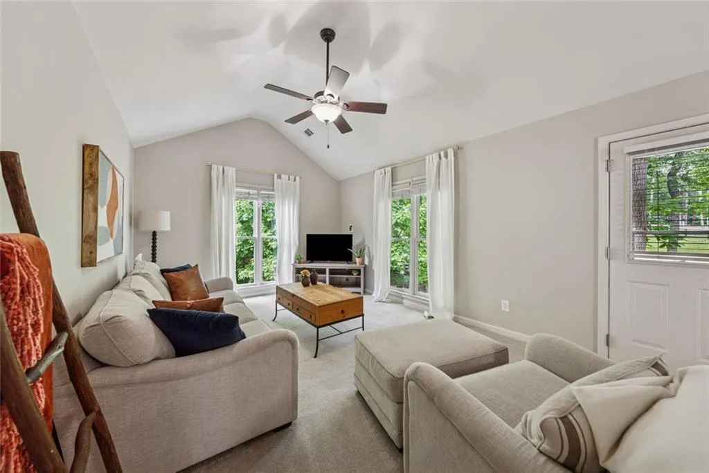 Alpharetta, Georgia 30004, United States, 6 Bedrooms Bedrooms, ,6 BathroomsBathrooms,Residential,Active,133299