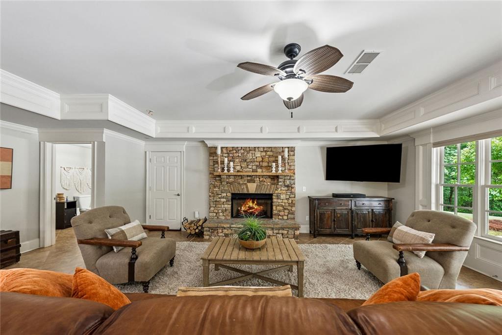 HICKORY HILL ESTATES - Residential