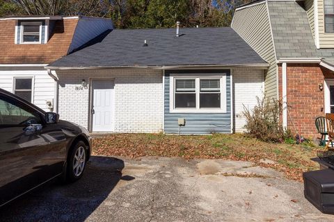 Townhouse For Sale - 8691 Ashley Way<br/> Douglas County, Douglasville, GA 30134