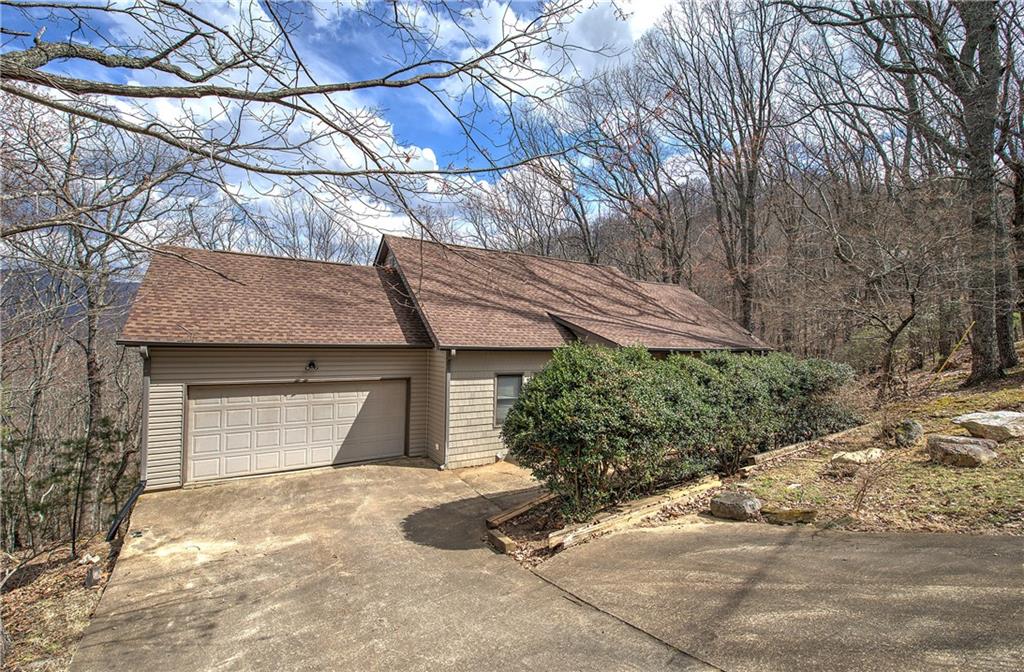 207 Stone Ridge Court