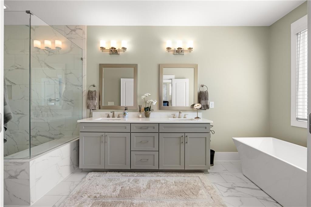 4336 Walsh Drive, Dunwoody, Georgia image 22
