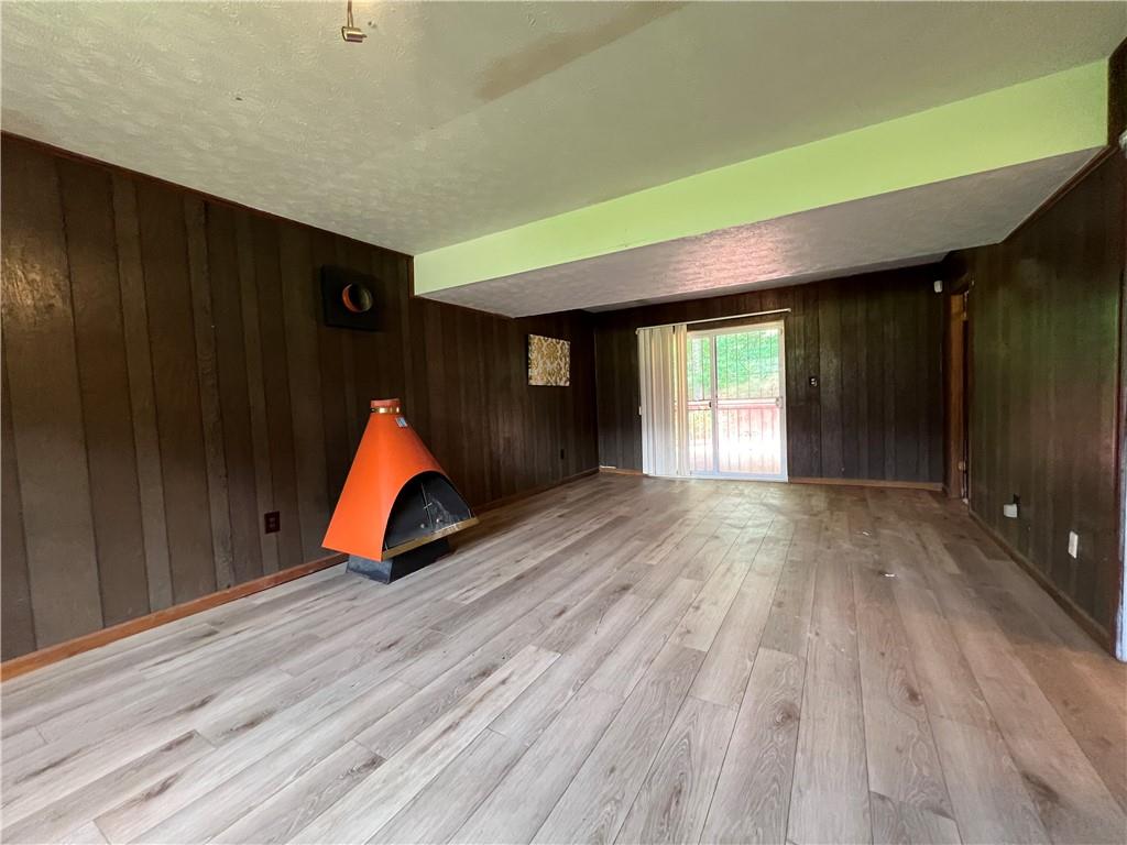 2065 Sandgate Circle, Atlanta, Georgia image 13