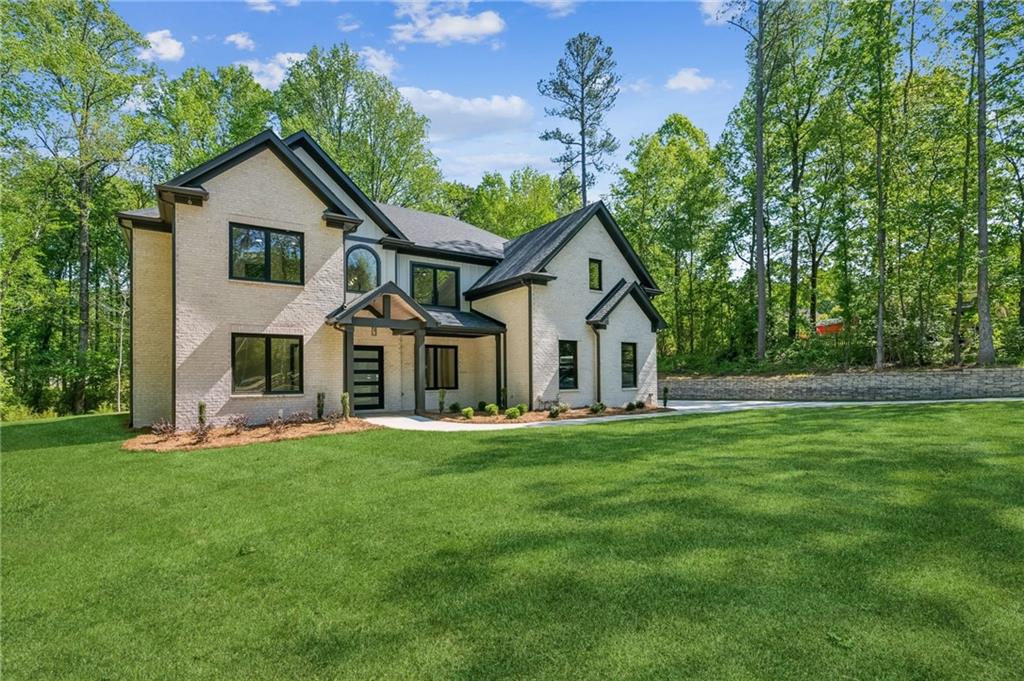 2205 Sugarloaf Parkway