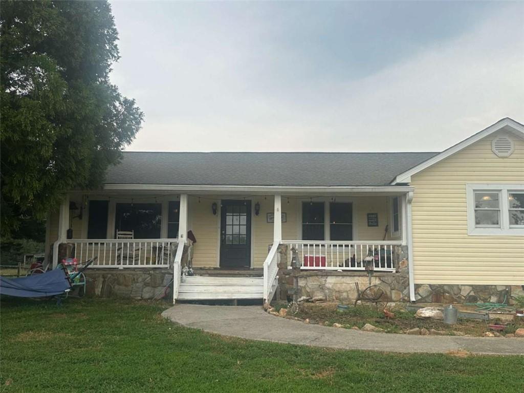 302 Riverside Road