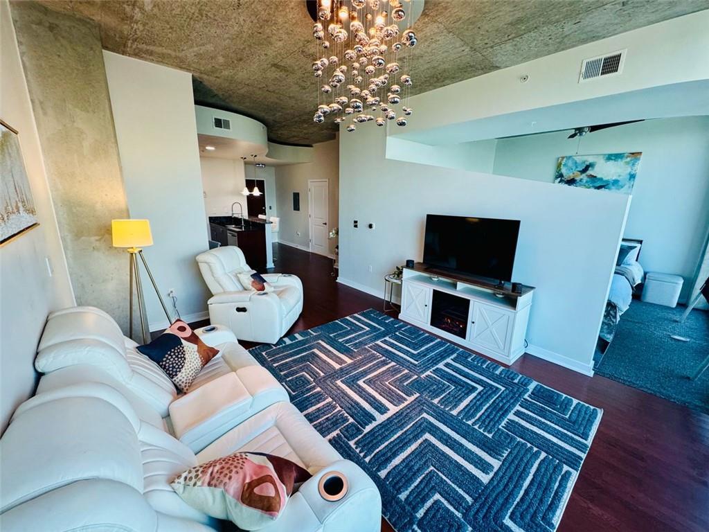 400 W PEACHTREE Street NW 3412