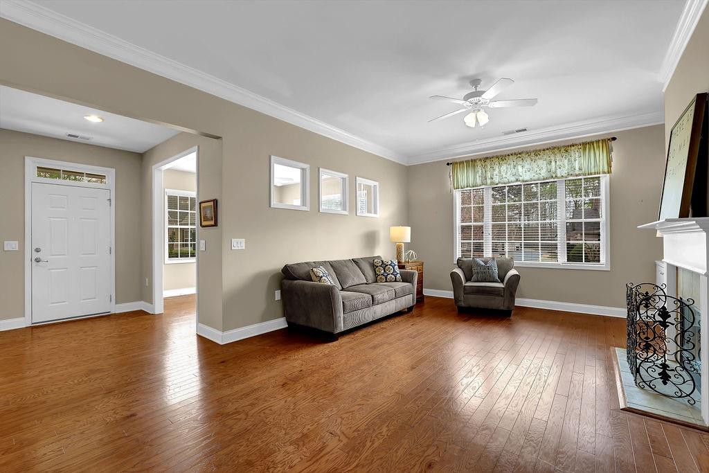 241 Orchards Circle, Woodstock, Georgia image 8