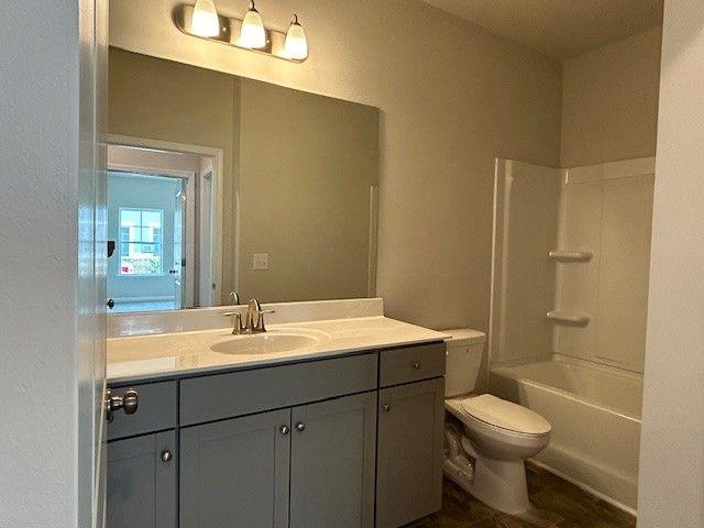 3908 SHELLEYDALE Drive 39