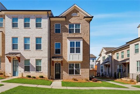 Townhouse For Sale - 3170 Bennett Creek Lane<br/> Suwanee, GA 30024
