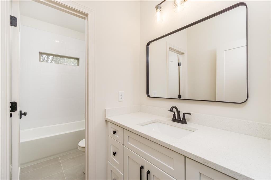 7636 Chestnut Hill Road, Cumming, Georgia image 31
