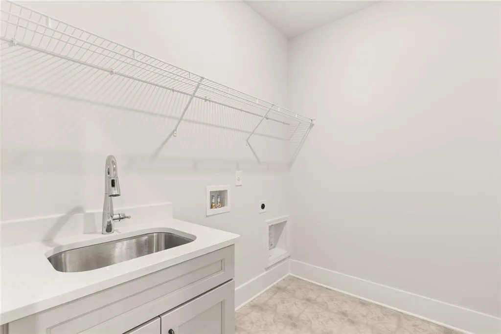 Snellville, Georgia 30078, United States, 2 Bedrooms Bedrooms, ,2 BathroomsBathrooms,Residential,Active,134789