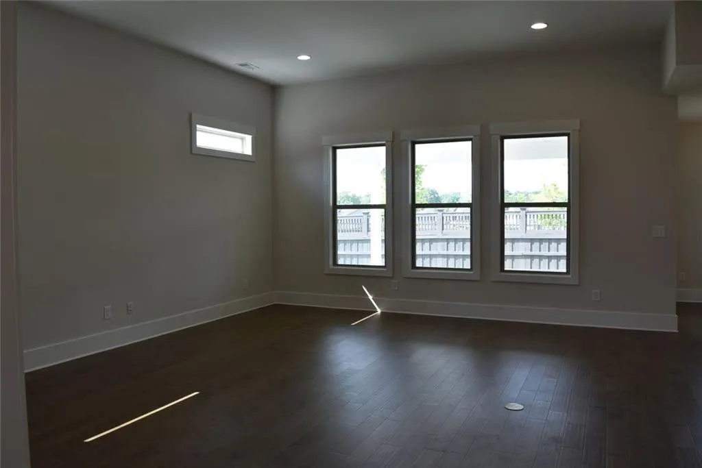 Snellville, Georgia 30078, United States, 2 Bedrooms Bedrooms, ,2 BathroomsBathrooms,Residential,Active,134789