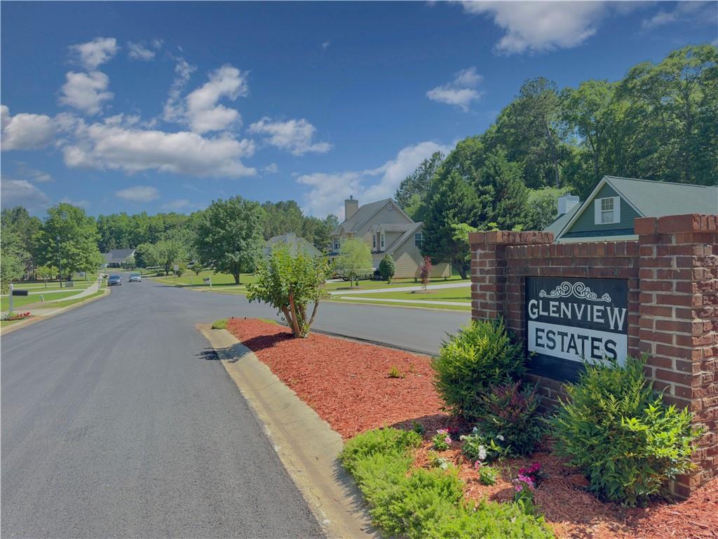 202 Glenview Trail, Griffin, Georgia image 2