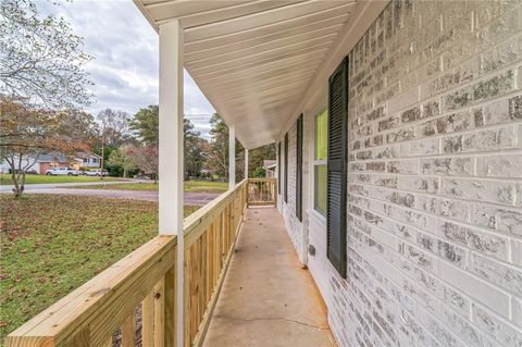 A home in Thomaston