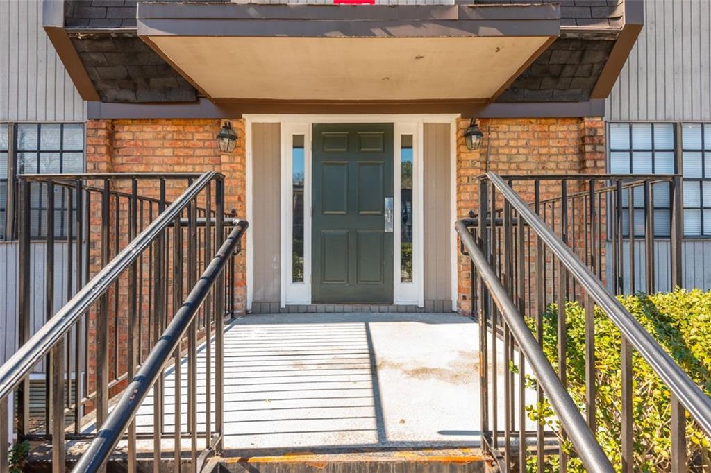 365 Winding River Drive , Unit # E