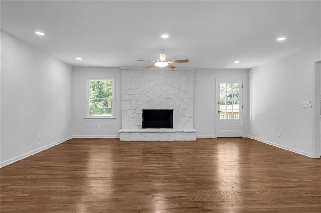 2115 Highway 20 NE NE
