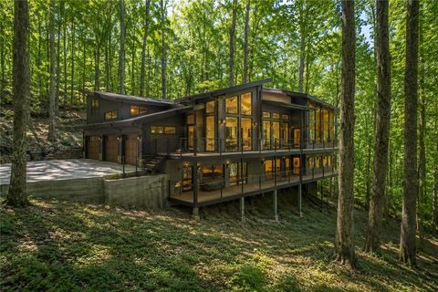 Photo of 1981 Mountain Drive, Alpharetta, GA 30004 (MLS # 7777674)